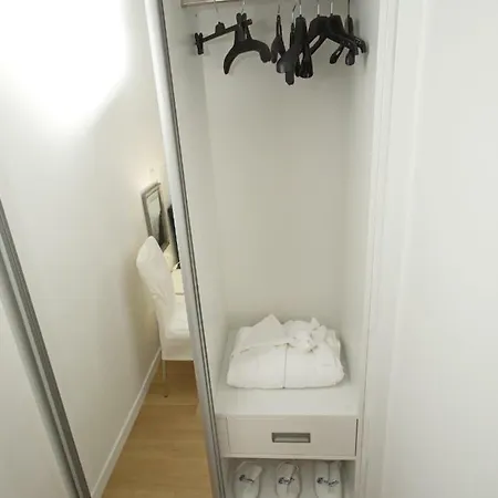 Luxury Set Apartment